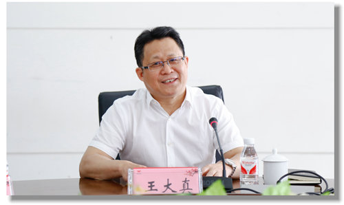 甕福集團(tuán)羅永留、開(kāi)磷集團(tuán)杜紹倫一行到訪宜化集團(tuán)(圖2)