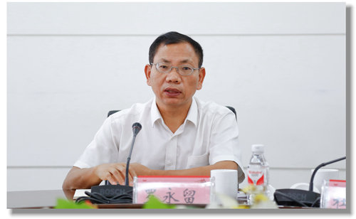 甕福集團(tuán)羅永留、開(kāi)磷集團(tuán)杜紹倫一行到訪宜化集團(tuán)(圖3)