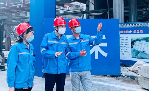 吳正新到TMP、TPO項(xiàng)目及松滋肥業(yè)新項(xiàng)目現(xiàn)場(chǎng)檢查指導(dǎo)工作(圖2)