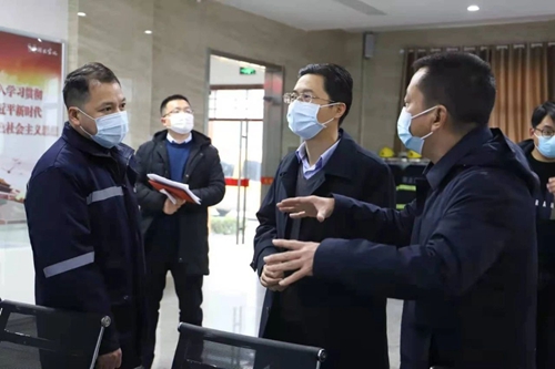 宜都市委副書記、市長李澤剛到楚星公司慰問市拔尖人才(圖1)
