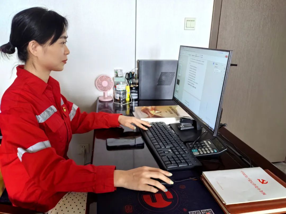 【宜化榜樣】化機公司李丹：提升素質(zhì)強技能，勇于奉獻顯擔當(圖2)