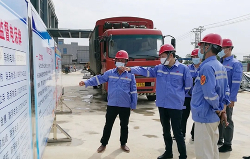 吳正新到TMP、TPO項(xiàng)目及松滋肥業(yè)新項(xiàng)目現(xiàn)場(chǎng)檢查指導(dǎo)工作