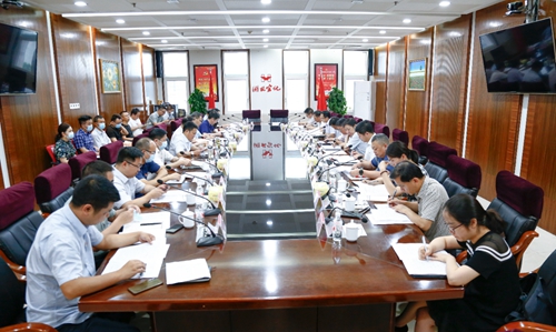 宜昌市國資委黨委書記、主任吳正新帶隊(duì)到宜化集團(tuán)調(diào)研